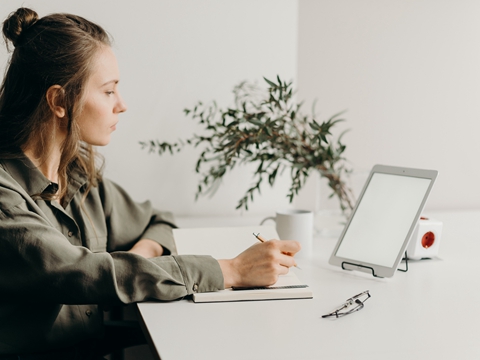 專業(yè)香港公司審計：企業(yè)穩(wěn)健發(fā)展的關鍵步驟