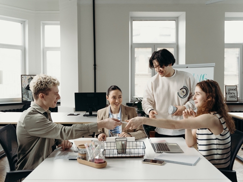 2025年希臘移民指南：條件、優(yōu)勢、政策及建議