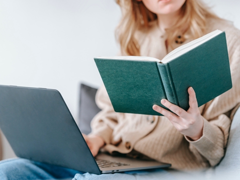 注冊香港公司論壇：創(chuàng)業(yè)者決策智囊團