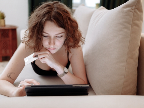 香港企業(yè)開(kāi)戶(hù)全指南：全面解析企業(yè)在香港開(kāi)戶(hù)的步驟與注意事項(xiàng)