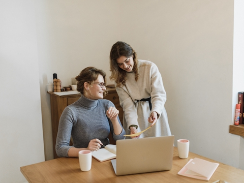 內(nèi)地如何注冊香港公司及在香港公司投資設(shè)立內(nèi)地公司的方法